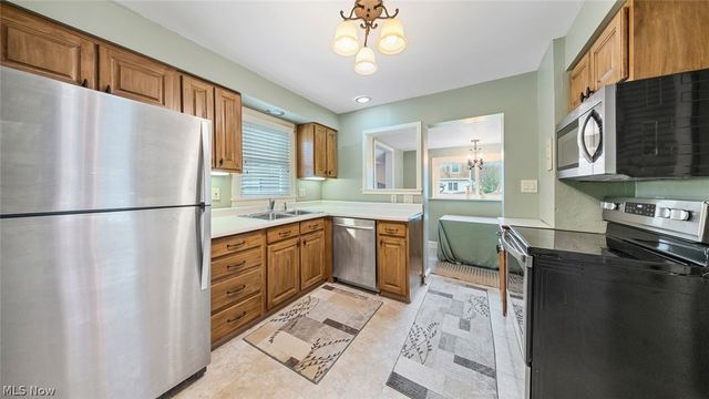 133 Belmar Boulevard, Avon Lake, OH 44012