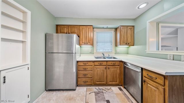 133 Belmar Boulevard, Avon Lake, OH 44012