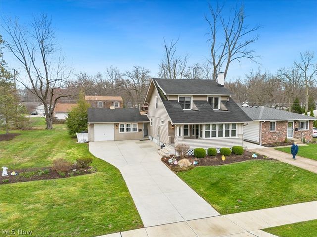 133 Belmar Boulevard, Avon Lake, OH 44012