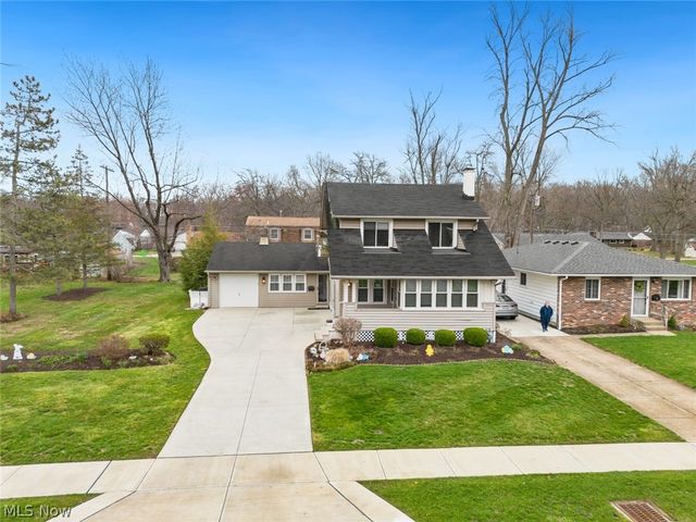 133 Belmar Boulevard, Avon Lake, OH 44012