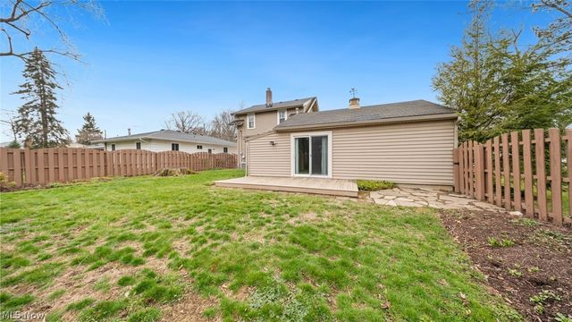 133 Belmar Boulevard, Avon Lake, OH 44012