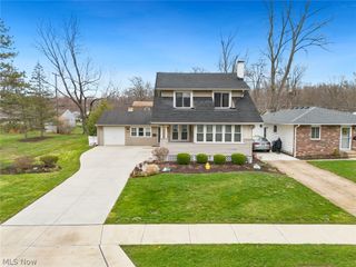 133 Belmar Boulevard, Avon Lake, OH 44012