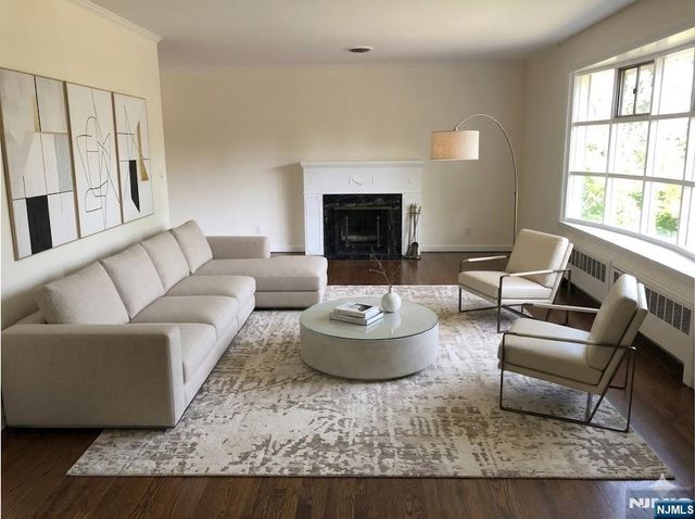 85 Phelps Avenue, Cresskill, NJ 07626