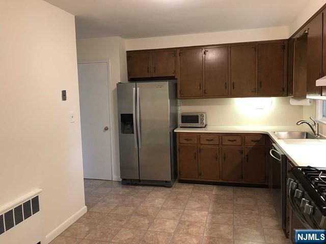 85 Phelps Avenue, Cresskill, NJ 07626
