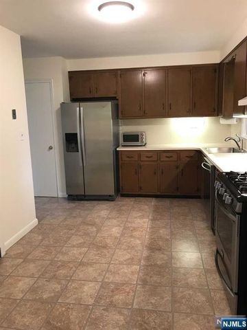 85 Phelps Avenue, Cresskill, NJ 07626