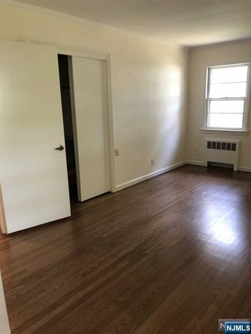 85 Phelps Avenue, Cresskill, NJ 07626