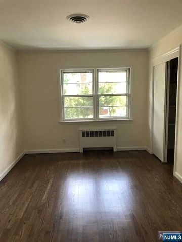 85 Phelps Avenue, Cresskill, NJ 07626