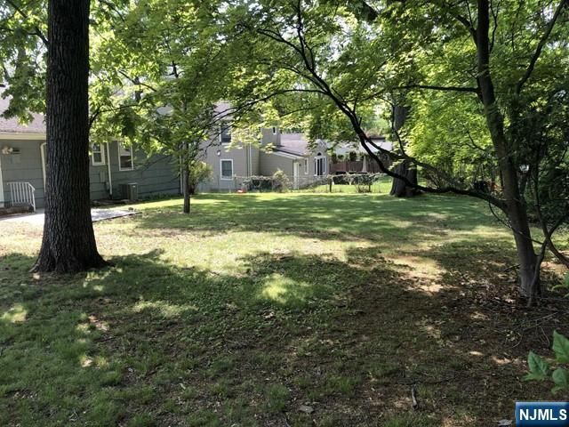 85 Phelps Avenue, Cresskill, NJ 07626