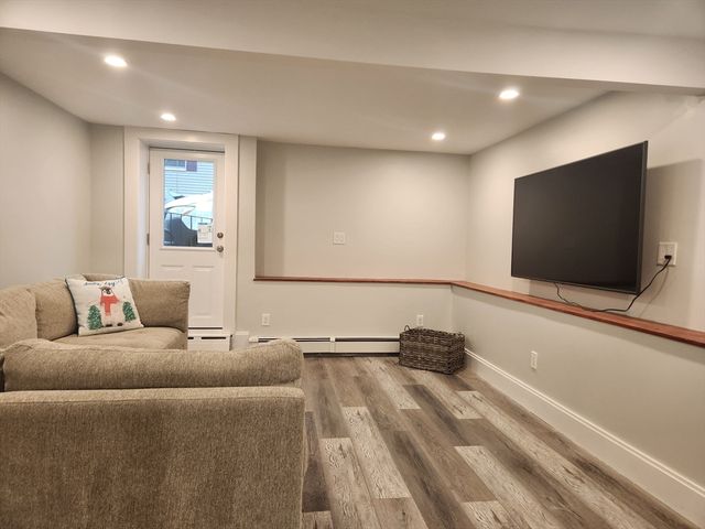 150 Centre St 1, Quincy, MA 02169