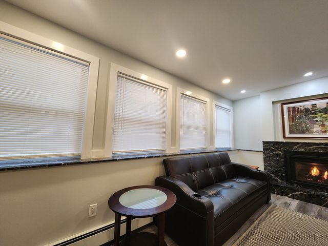 150 Centre St 1, Quincy, MA 02169