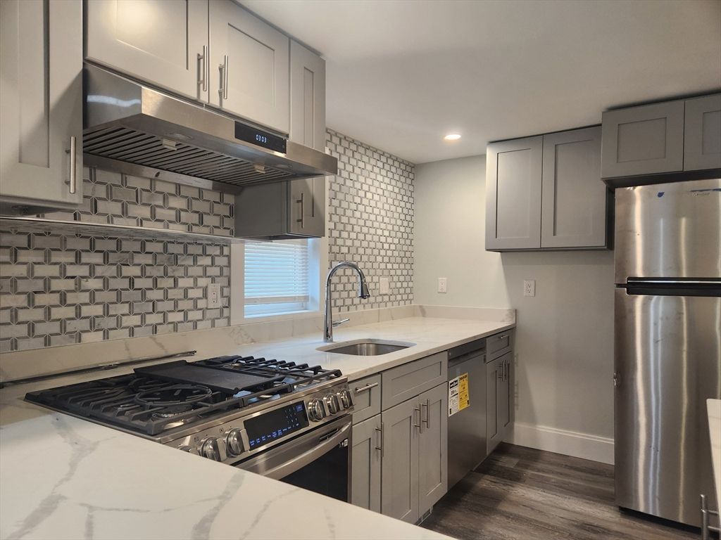 150 Centre St 1, Quincy, MA 02169