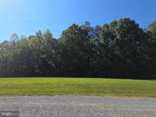 75 TRILLIUM DR, Stafford, VA 22556