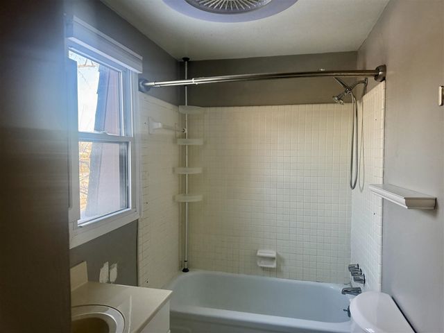 5065 N Crooks Road Unit: 52, Royal Oak, MI 48073