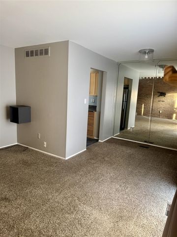 5065 N Crooks Road Unit: 52, Royal Oak, MI 48073