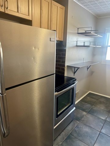 5065 N Crooks Road Unit: 52, Royal Oak, MI 48073