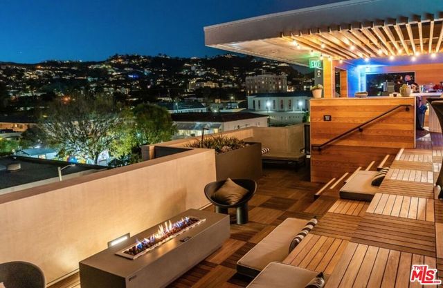 1250 N Fairfax Avenue 505, West Hollywood, CA 90046