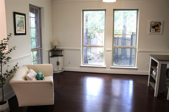 130 E Lasting Spring Circle, Spring, TX 77389