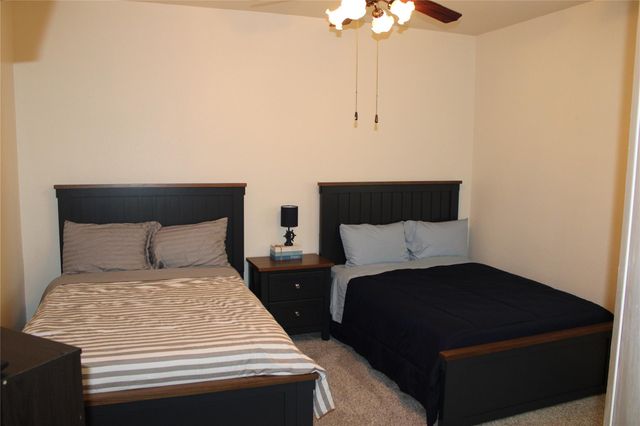 130 E Lasting Spring Circle, Spring, TX 77389