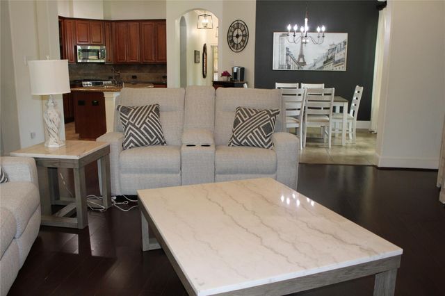 130 E Lasting Spring Circle, Spring, TX 77389