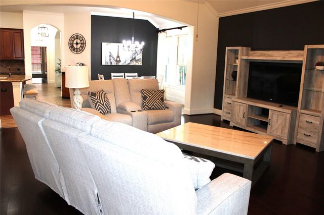 130 E Lasting Spring Circle, Spring, TX 77389