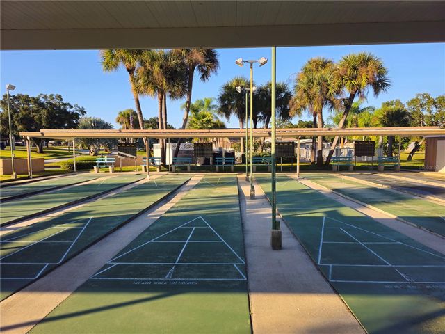 1285 MISSION HILLS BOULEVARD 36B, Clearwater, FL 33759