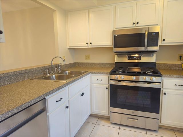 1285 MISSION HILLS BOULEVARD 36B, Clearwater, FL 33759