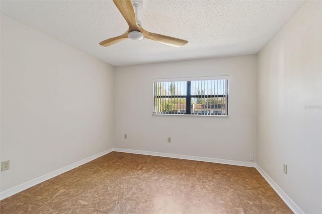 1285 MISSION HILLS BOULEVARD 36B, Clearwater, FL 33759