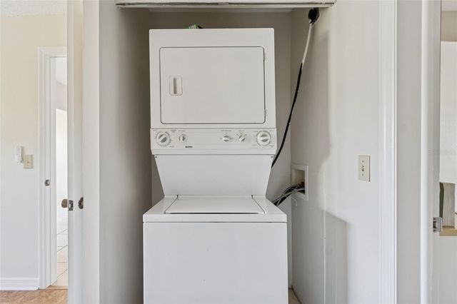 1285 MISSION HILLS BOULEVARD 36B, Clearwater, FL 33759