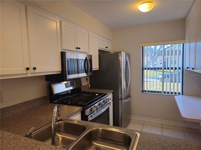 1285 MISSION HILLS BOULEVARD 36B, Clearwater, FL 33759