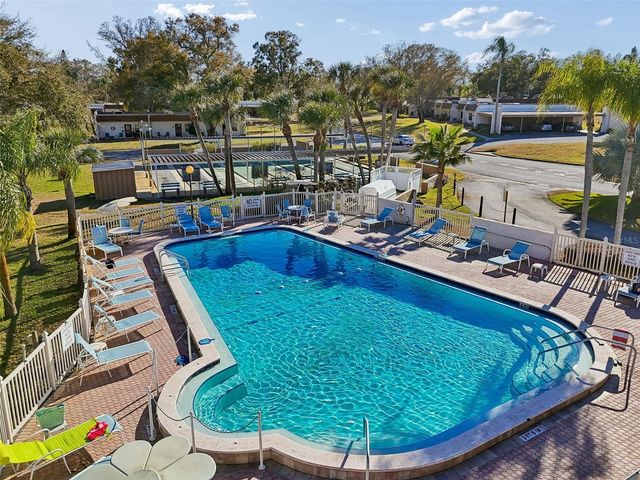 1285 MISSION HILLS BOULEVARD 36B, Clearwater, FL 33759