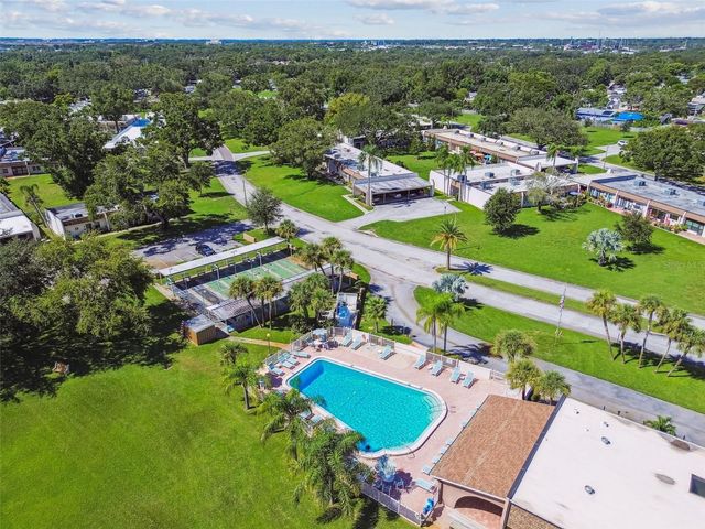 1285 MISSION HILLS BOULEVARD 36B, Clearwater, FL 33759