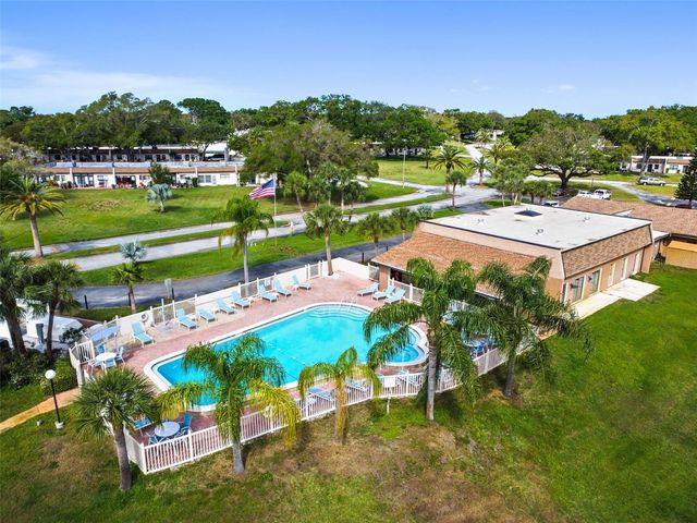 1285 MISSION HILLS BOULEVARD 36B, Clearwater, FL 33759