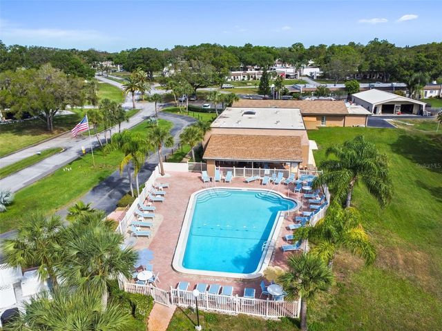 1285 MISSION HILLS BOULEVARD 36B, Clearwater, FL 33759