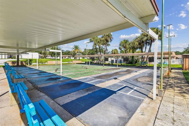 1285 MISSION HILLS BOULEVARD 36B, Clearwater, FL 33759