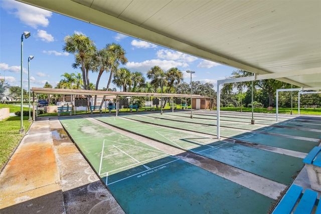 1285 MISSION HILLS BOULEVARD 36B, Clearwater, FL 33759