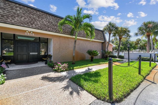 1285 MISSION HILLS BOULEVARD 36B, Clearwater, FL 33759