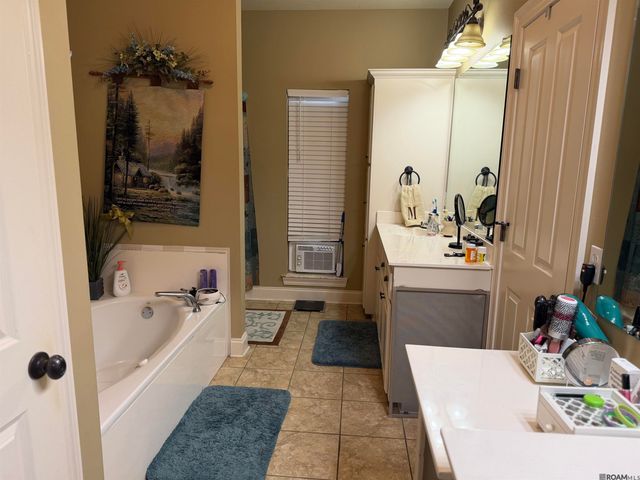 38583 Redbud Ln, Denham Springs, LA 70706