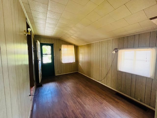 1213 E Main Street, Streator, IL 61364