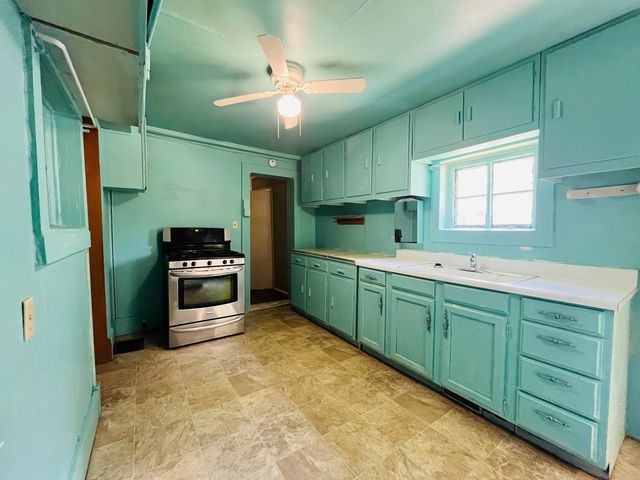 1213 E Main Street, Streator, IL 61364