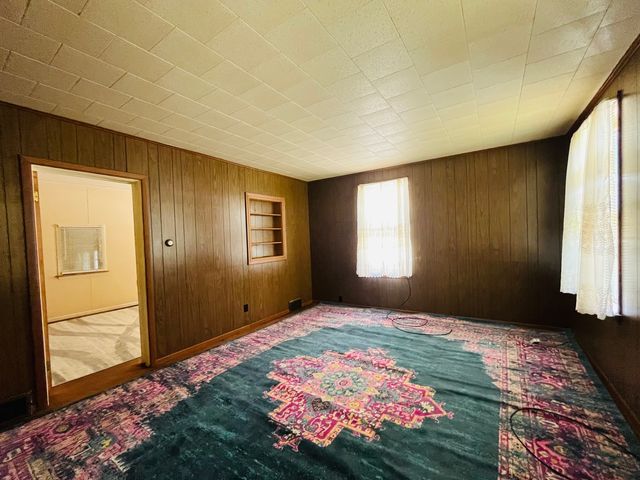 1213 E Main Street, Streator, IL 61364