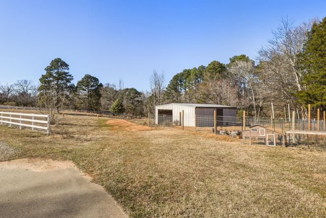 1838 Mt Pleasant Rd, Hallsville, TX 75650