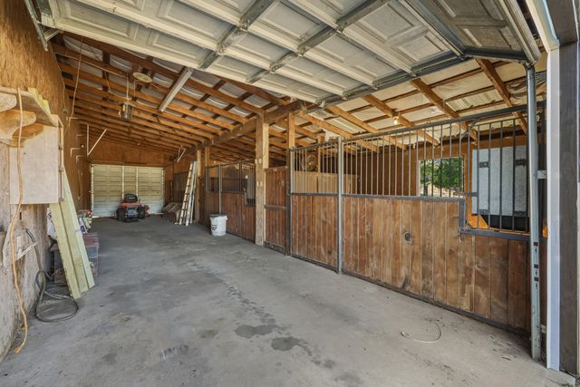 1838 Mt Pleasant Rd, Hallsville, TX 75650