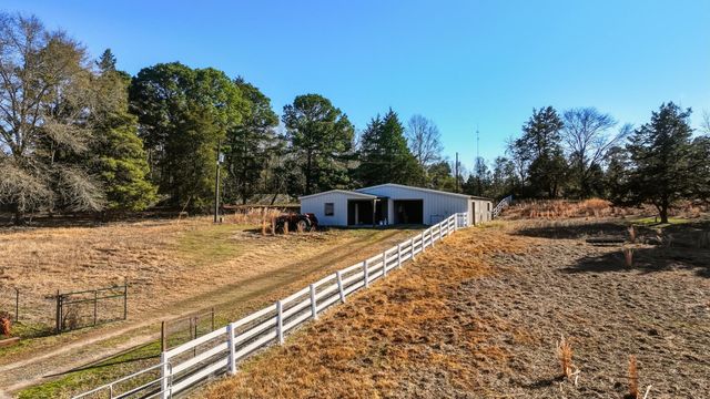 1838 Mt Pleasant Rd, Hallsville, TX 75650