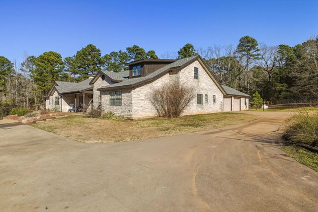 1838 Mt Pleasant Rd, Hallsville, TX 75650