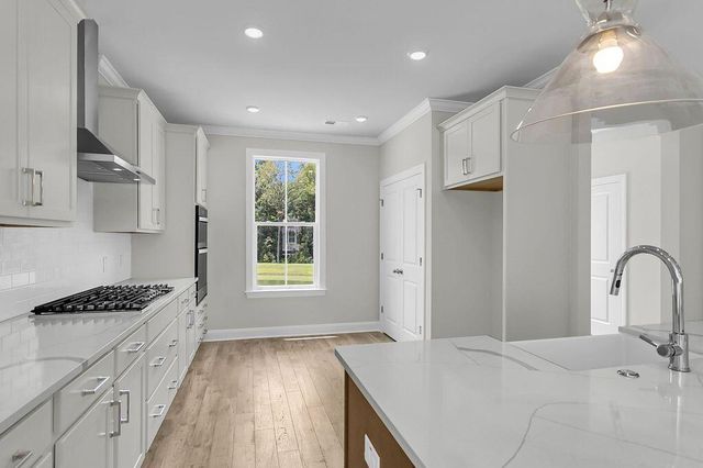 7325 Longtown Drive, Hanahan, SC 29410