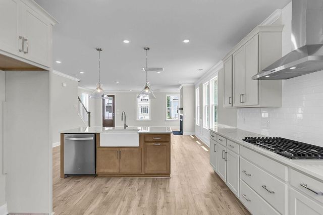 7325 Longtown Drive, Hanahan, SC 29410