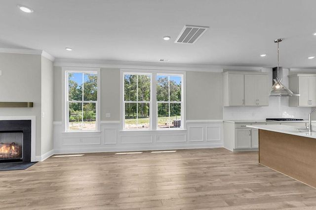 7325 Longtown Drive, Hanahan, SC 29410