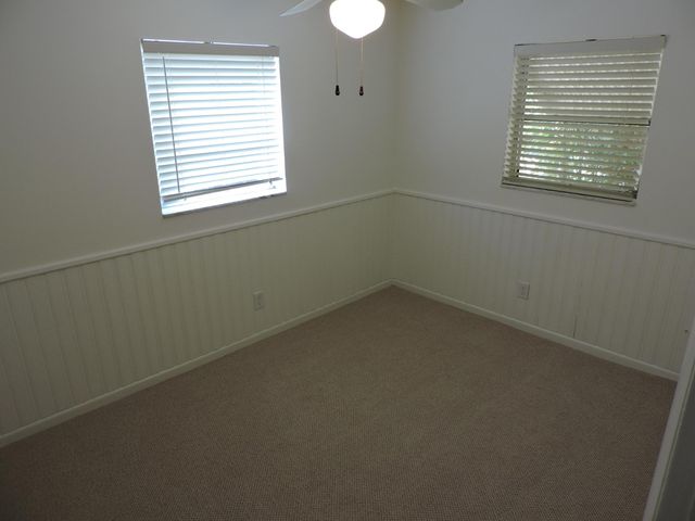 9046 SE Parkway Drive, Hobe Sound, FL 33455