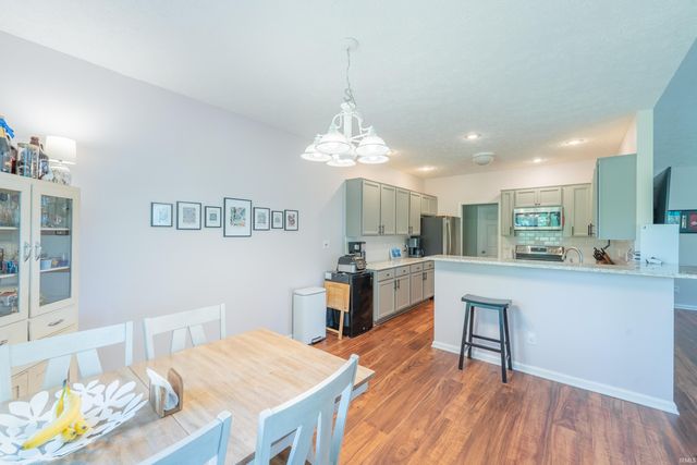 9417 S Harbour Pointe Drive, Bloomington, IN 47401