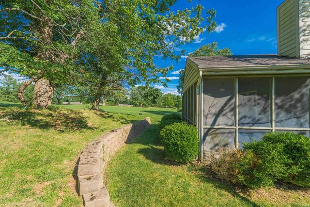 9417 S Harbour Pointe Drive, Bloomington, IN 47401